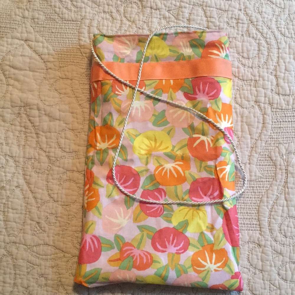 Purse - Picture 2 of 2